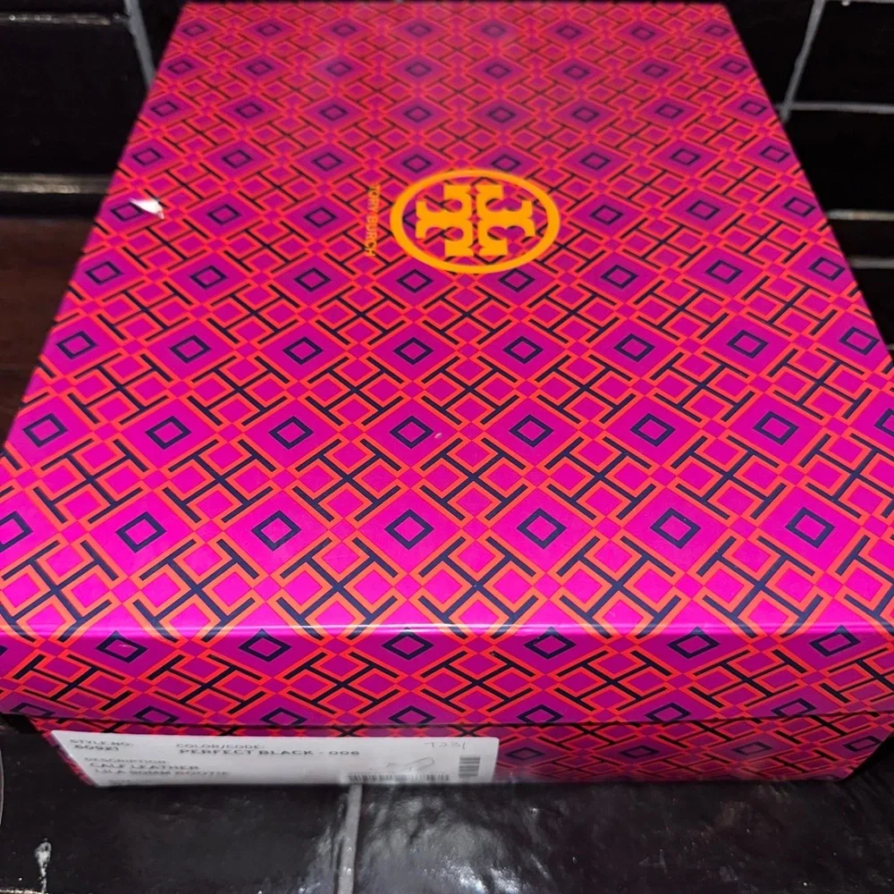 ❌sold❌ Tory Burch Lila 90mm Leather Ankle Booties ⭐️Size 9.5 | Retail ~$498 - Picture 15 of 15